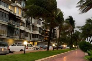 Beach Vibes Apartment in Mumbai