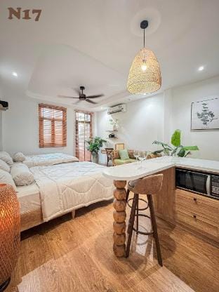 H"Home: Căn hộ mới có ban công, thang máy quận 1 Vacation rental in Ho Chi Minh City