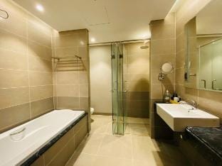 1 Bedroom Apartment in Luxury Building_ Nice view Vacation rental in Da Nang