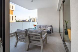 102 Mulberry Tree- Bright with Large Terrace Apartment in Germasogeia
