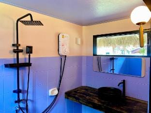 Beachfront bungalow seaview Vacation rental in Ko Pha-ngan Sub-district