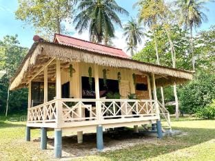 Beachfront bungalow seaview Vacation rental in Ko Pha-ngan Sub-district