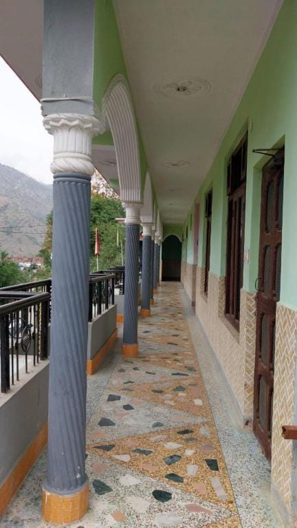 Hotel Gauri Shankar & Restaurant Apartment in Uttarakhand