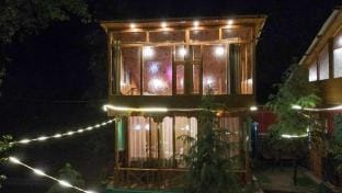 WOW Duplex Wooden Cottage Vacation rental in Himachal Pradesh