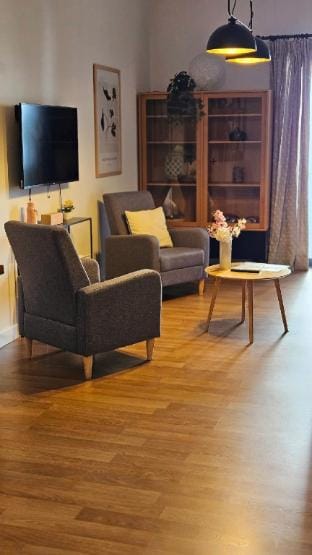 Heart of Faliro 2BR 500m to Sea - Newly Renovated Vacation rental in South Athens