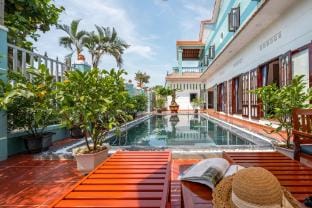 Signature Blue Ocean Villa  Villa in Hoi An