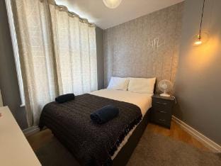 Albert House- 1st Floor- EC3 Apartment in London Borough of Southwark