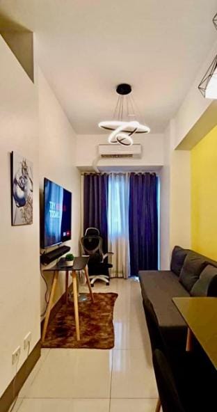 Del Chic City Stay | Fame|w/balcony|NearMegamall Apartment in Mandaluyong
