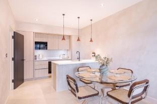 Penthouse: Peaceful 2 Bed Fulham Kensington Vacation rental in City of Westminster