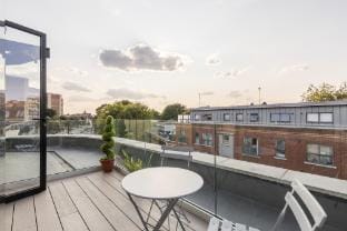 Penthouse in Fulham/West Kensington 3 Bedrooms Vacation rental in City of Westminster