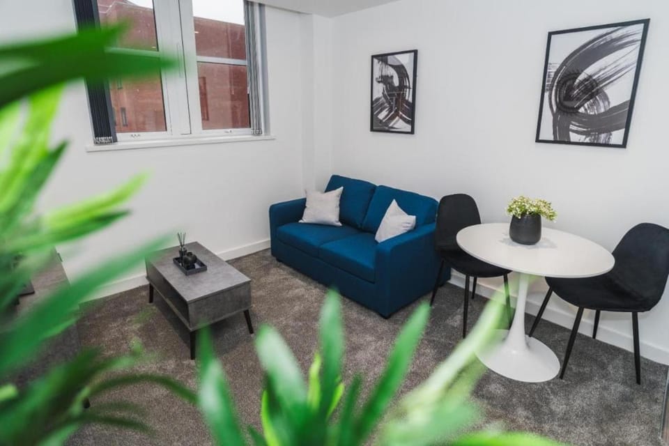 Thornhill House Apartments by VICHY Apartment in Wakefield