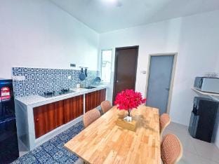 Santorini Vibes Vacation rental in Penang