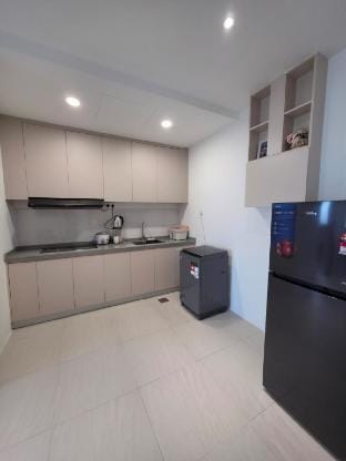 Cozy Modern Homestay@ Kenny Hill Residences 3R2B Apartment in Kuching
