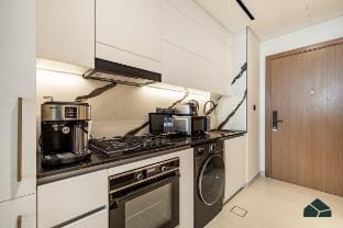 Canal View Studio | Private Jacuzzi | BMS Vacation rental in Dubai