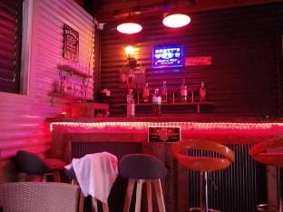 Great couple and family country cabin Vacation rental in Kingscote