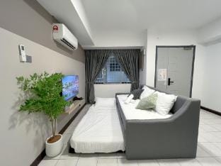 Plaza Berjaya LuxurySuites 15Pax Family 07 Apartment in Federal Territory of Kuala Lumpur