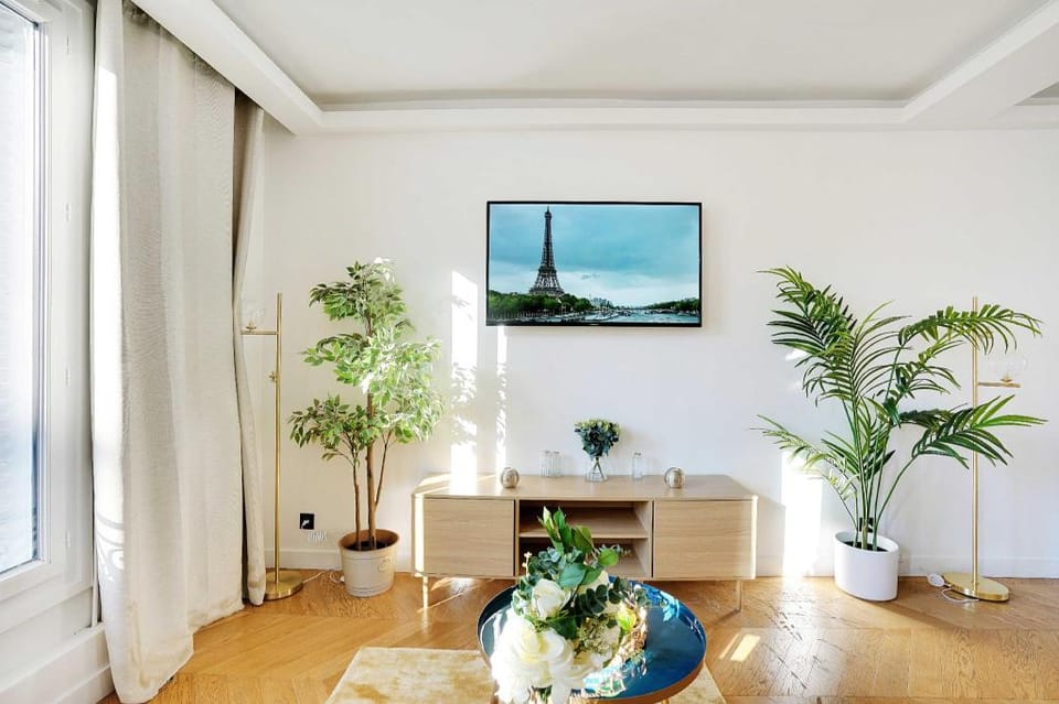 Magnificent apartment - 2BR/6P - Tour Eiffel Apartment in Paris