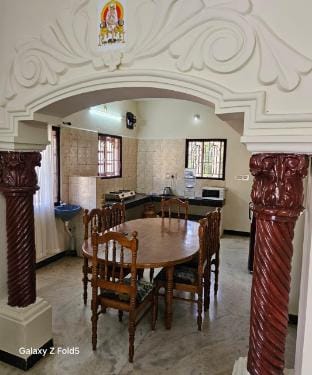 Sai Nest - Spacious-Non AC-3 BHK Vacation rental in Coimbatore