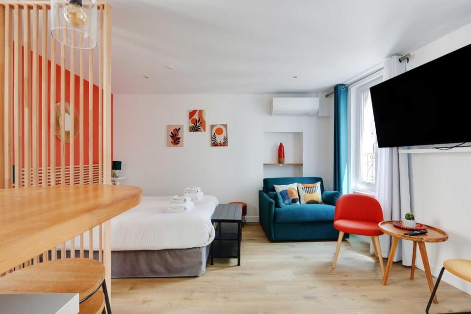Stunning studio for 2 people - Sentier Apartment in Paris