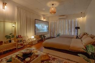 50m2 Central BenThanh Studio 3Beds/Laundry/Balcony Vacation rental in Ho Chi Minh City