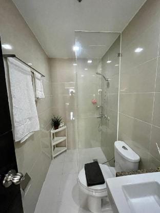 Condo in Paseo Makati Apartment in Pasay
