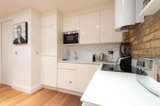 Soho Stylish Stay | Top Rated, Guest Favourite! Apartment in City of Westminster
