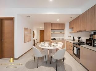Bright & Airy 2BR-2min Walk to Business Bay Metro Vacation rental in Dubai