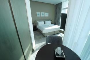 Guest's Fav Studio in Downtown Dubai With View Vacation rental in Dubai