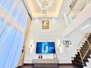 Twin SeaviewDuplex unit at R&FSeine Region byAnju Vacation rental in Johor Bahru