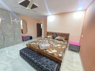 MS Service Apartment 
3BHK Vacation rental in Hyderabad