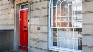 Queens Terrace by Select SA Apt 36-5 Vacation rental in Reading