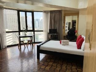City View Suite Across Greenbelt Mall Apartment in Pasay