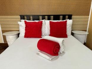 City View Suite Across Greenbelt Mall Apartment in Pasay