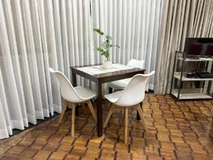 City View Suite Across Greenbelt Mall Apartment in Pasay