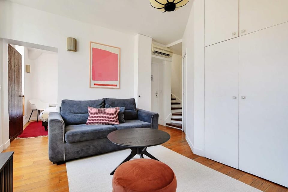 Spacious duplex - 2BR/6P - Le Marais Apartment in Paris