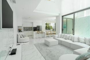 Luxury Villa Residence near Laguna 3Bdr Vacation rental in Choeng Thale