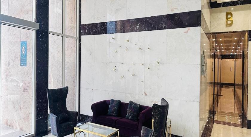 Modern 1BR w Pool and Parking At Roxana Residence Apartment in Dubai