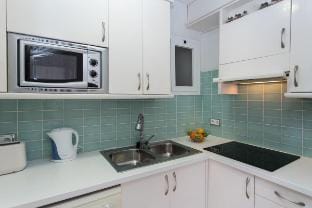 Apartment in the center with terrace. LE BLANC Vacation rental in Sitges