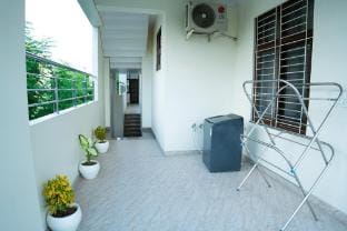 Cozy Stay Near UP Darshan Park | Breakfast Vacation rental in Lucknow