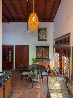 3 Bedroom Private Villa with Direct Beach Access Vacation rental in Mirissa
