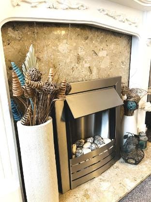 Ideal 2 bed pay-as-you-stay home in Widnes sleeps 5 Vacation rental in Widnes