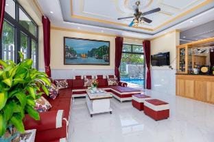 Villa 10 Room 100M Go To Beach Villa in Vung Tau