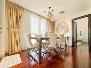 Royal Living Burj Views in Iconic Old Town by SBH Vacation rental in Dubai