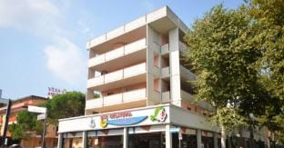 Chic Family Vacation House in Bibiione Apartment in Bibione