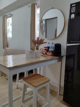Apartemen cantik 2 bedroom Kelapa Gading FREE WIFI Apartment in Jakarta