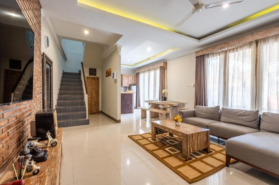 Villa Pratama Canggu Hotel in North Kuta