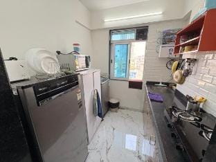 Stunning- 1BHK with view city view. Bandra west Vacation rental in Mumbai