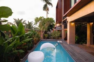 Suncenju hilltop villa  Villa in Krabi Changwat