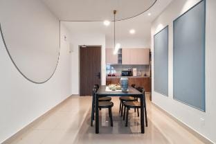 Sunset Skyline 3BR @ M Vertica | MRT+Wi-Fi+Netflix Vacation rental in Federal Territory of Kuala Lumpur