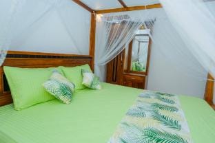 Green Retreat: 2BR Hideout Vacation rental in Western Province